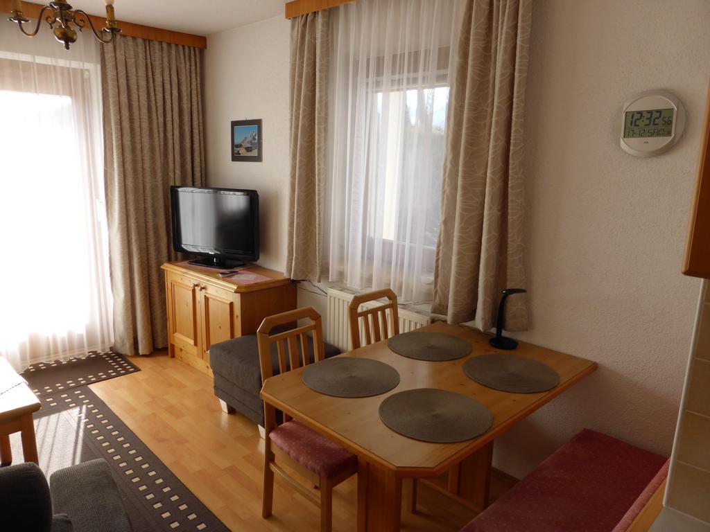 Haus Suedblick Appartements Зеефелд в Тирол Екстериор снимка
